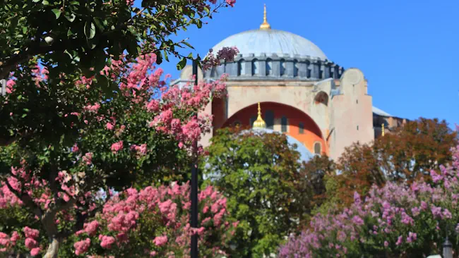 Best Time to Visit Istanbul: Weather, Activities & Food